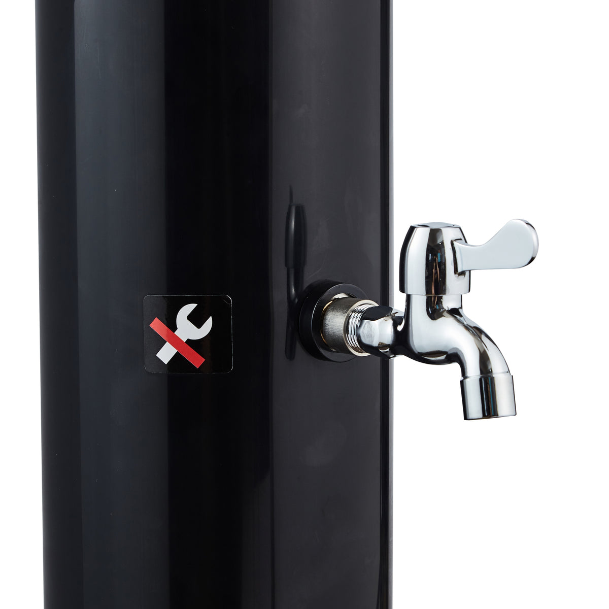 Curved 38L Outdoor Solar Shower – Black