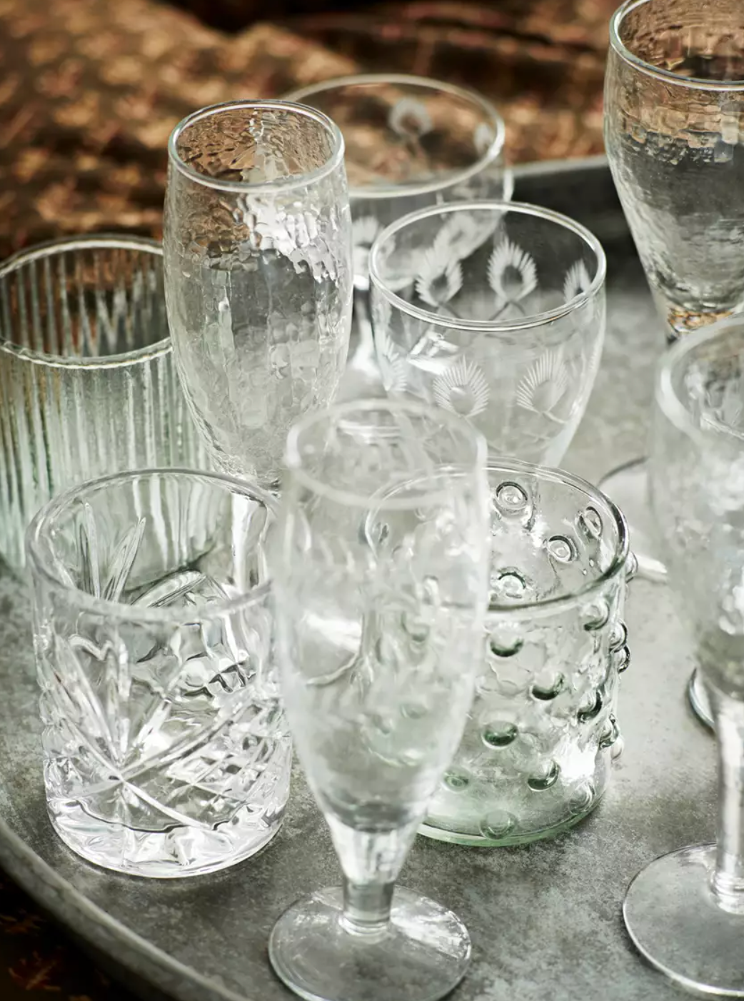 Glas mit Rillen