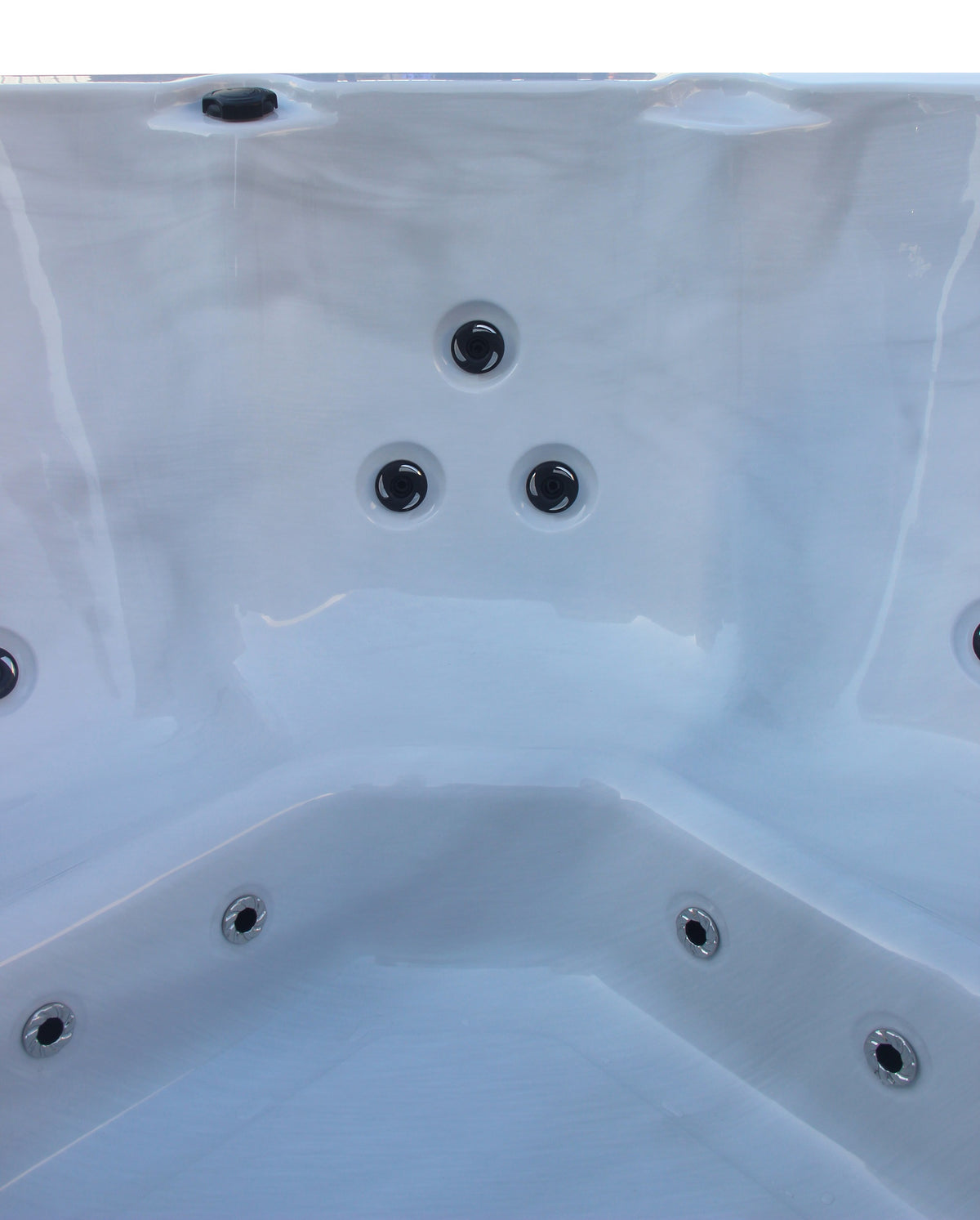 Outdoorwhirlpool PALMA White Marble inkl. Abdeckung & Stiege 190x190x86 cm frostsicher